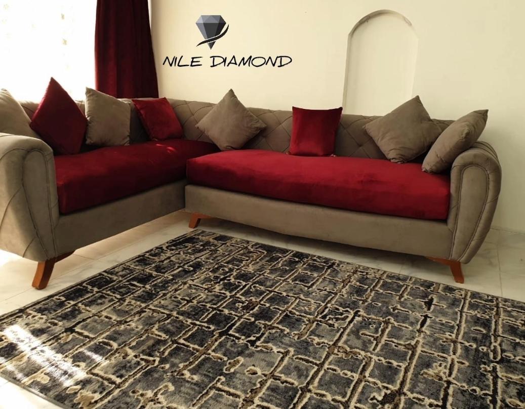 Nile Diamond * Cairo